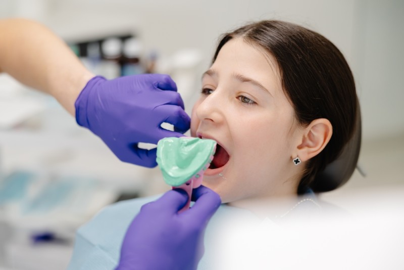 O lingura individuala pentru amprenta dentara